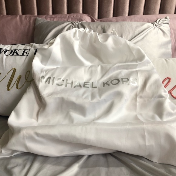 Michael Kors - Picture 8 of 8